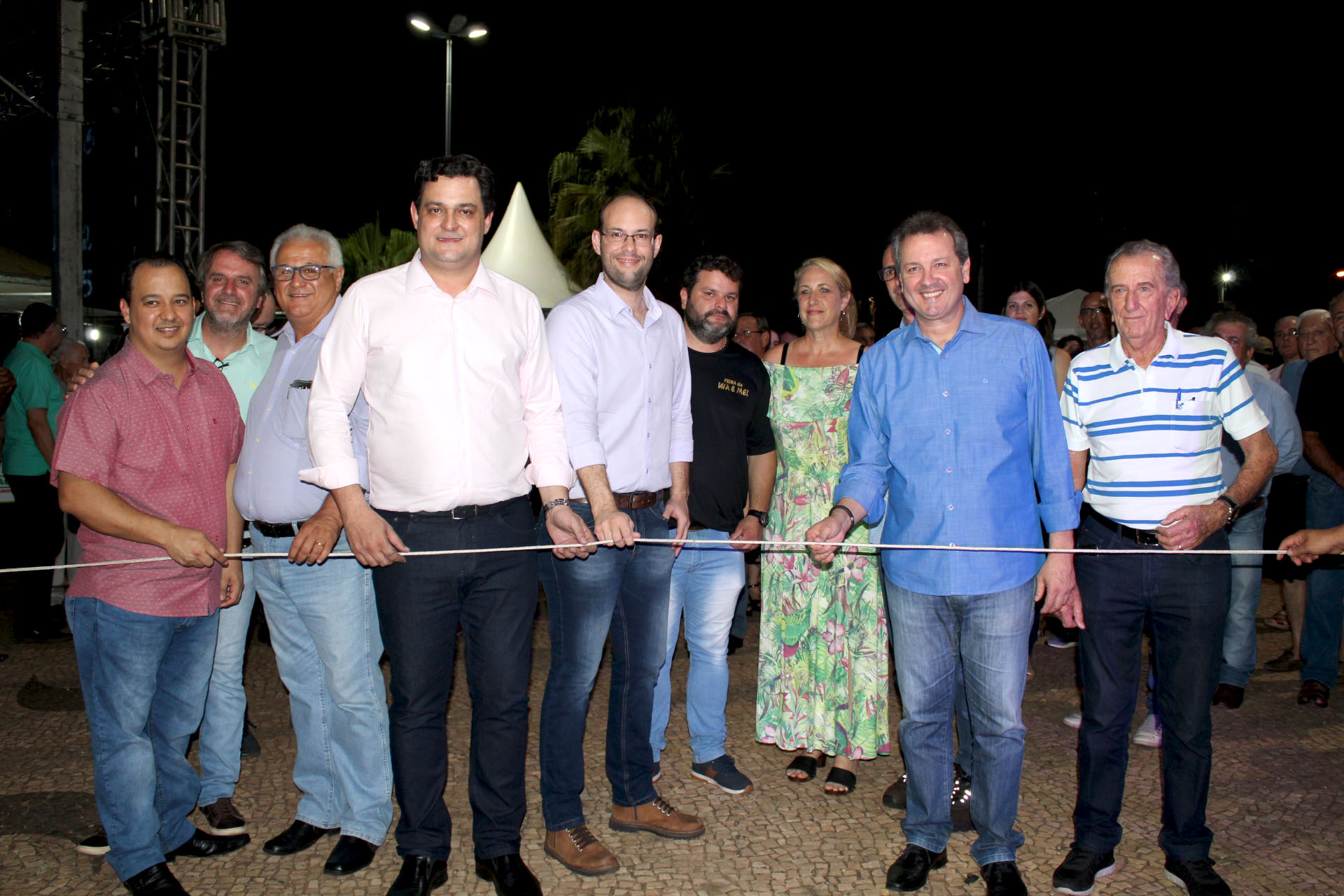 Urânia presente na 14ª Feira do Agronegócio da Uva e do Mel de Jales