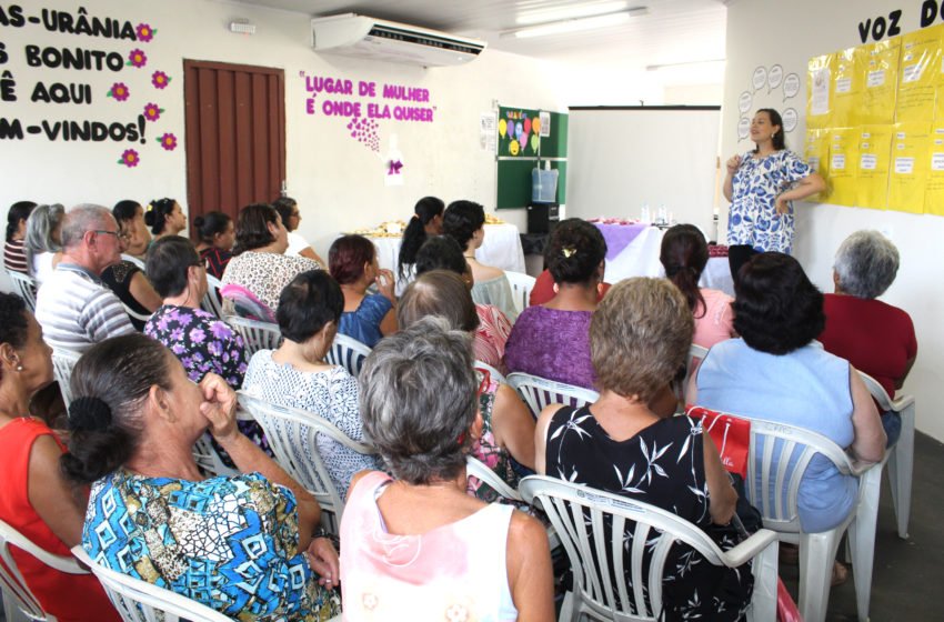  CRAS promove palestra sobre empoderamento feminino