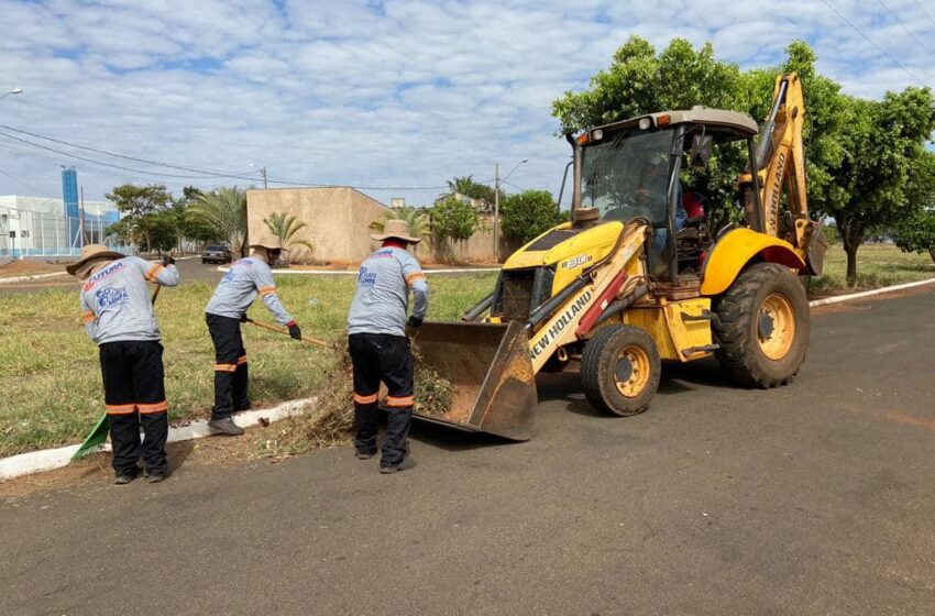 Projeto Cidade Limpa – Urânia + Limpa está sendo realizado nos bairros do município